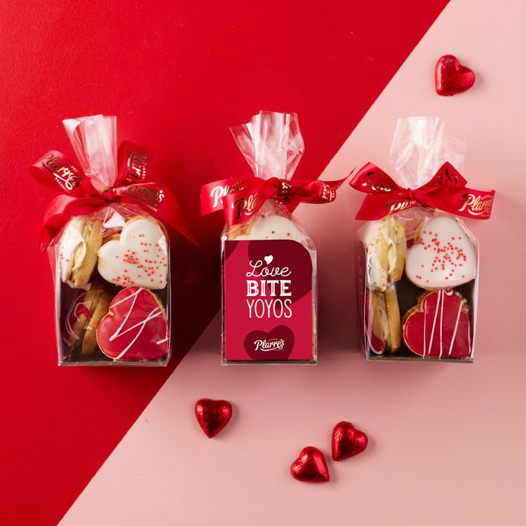 Love Bite YoYo Biscuits in Gift Bag
