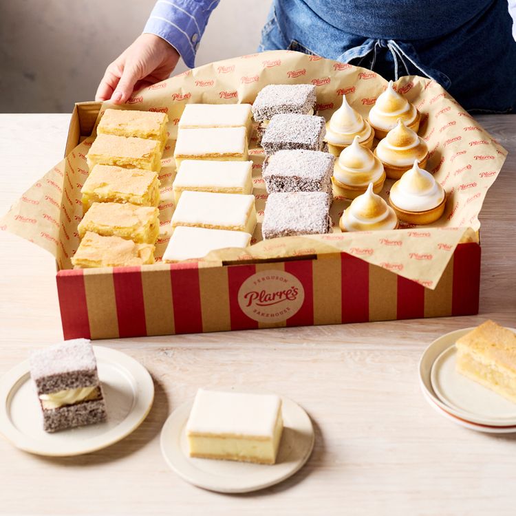 Bakehouse Classic Sweets Pack - Medium