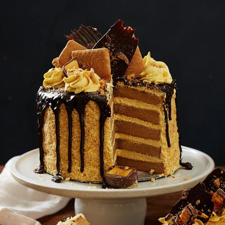 Gaytime Inspired Drip Cake