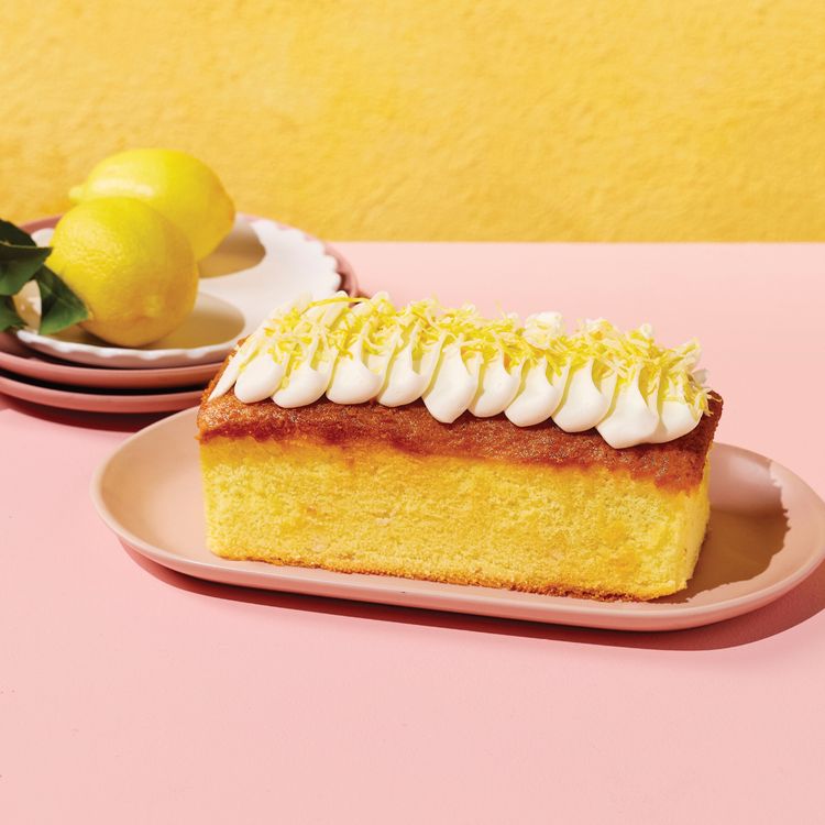 Iced Lemon Bar Cake