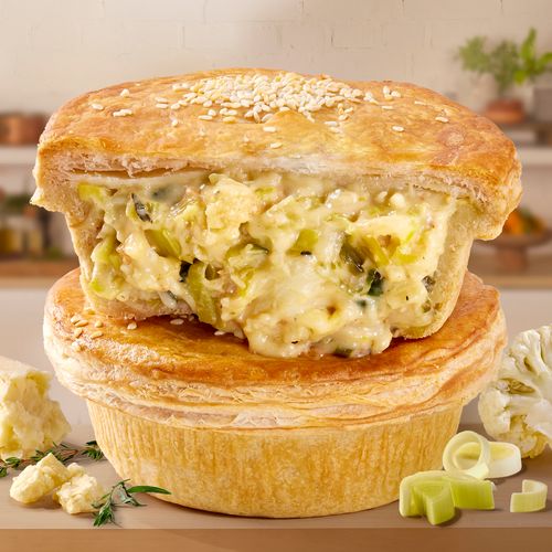 Cauliflower, Leek & Cheddar Pie