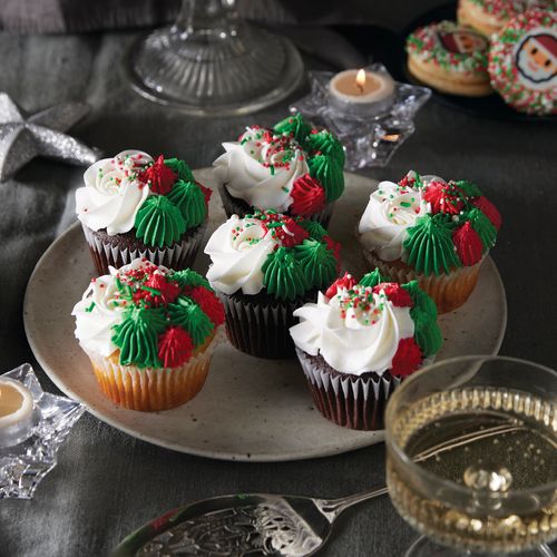 Mixed Christmas Cupcakes - Pack of Six 