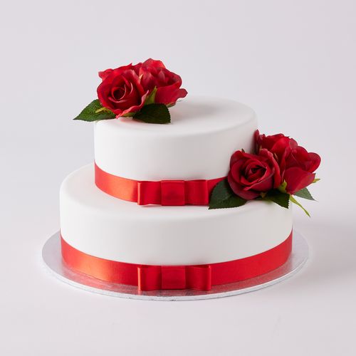 Decorated Red Roses Cake