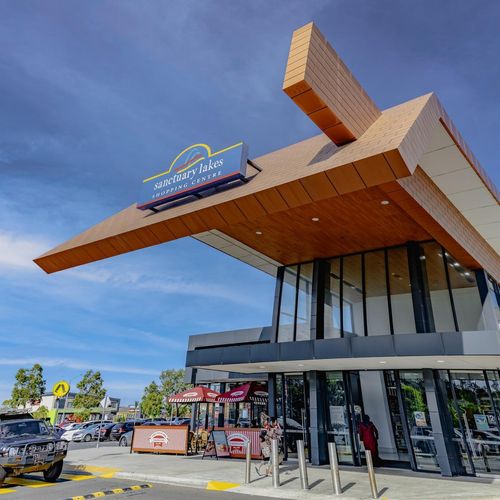 Sanctuary Lakes Shopping Centre